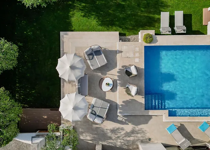Prestige Deluxe By Interhome *