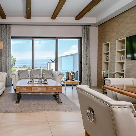Dom wakacyjny Prestige Deluxe By Interhome *